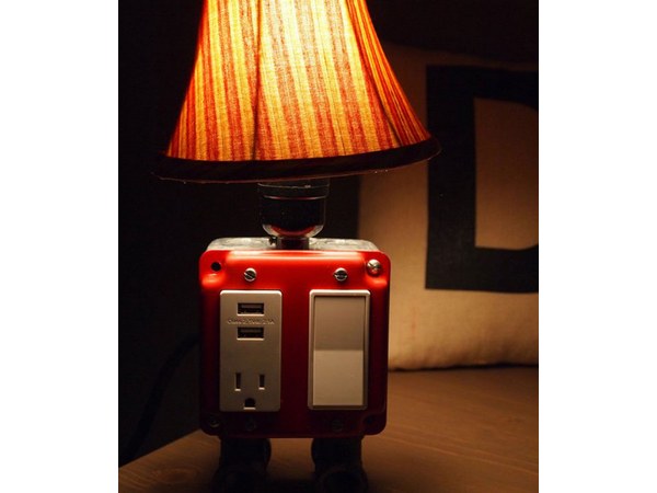 iHome Table Lamp With Charging Dock For iPod, iPhone, and iPad