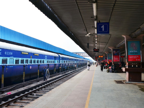 ಪೇಪರ್ ರಹಿತ ರಿಸರ್ವ್ ಮಾಡದ ಟಿಕೇಟ್ ಸಿಸ್ಟಮ್