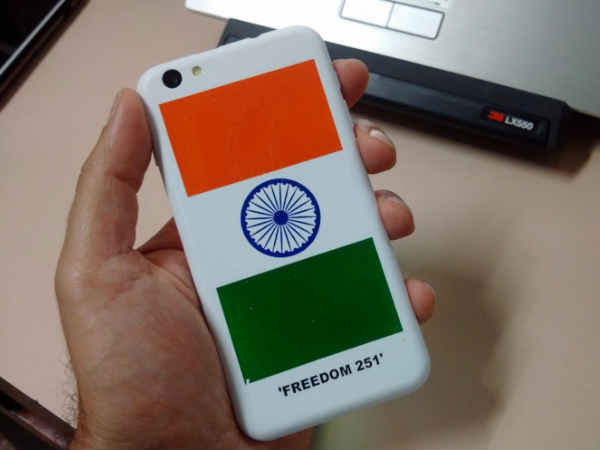 50 ಲಕ್ಷ Freedom 251 ಆಮದು