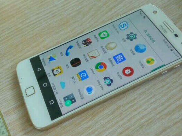 ಲೀಕ್ಡ್ : ಈ ರೀತಿಯಾಗಿ ಕಾಣಲಿದೆ ಮೊಟೊರೊಲಾ ಮೊಟೊ ಜೆಡ್ ಪ್ಲೇ