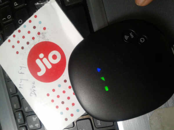 ಪವರ್ ಬಟನ್ ಒತ್ತಿರಿ