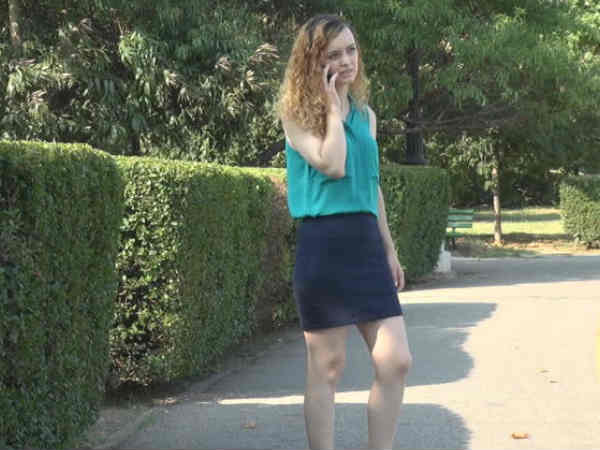 ಈ ಊರಲ್ಲಿ ಹುಡುಗಿಯರು ಮೊಬೈಲ್‌ನಲ್ಲಿ ಮಾತನಾಡಿದರೆ 21,000 ರೂ. ದಂಡ!! 