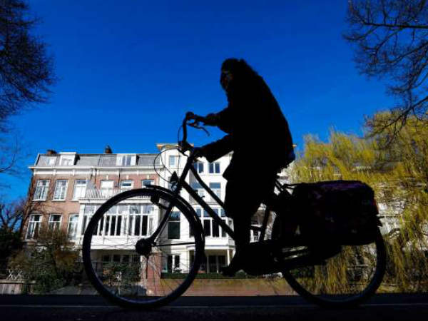 ವಾಹನ ಚಲಾಯಿಸುವಾಗ ಮೊಬೈಲ್ ನಲ್ಲಿ ಮಾತನಾಡುವರಿಗಾಗಿ ಆಪ್..!!