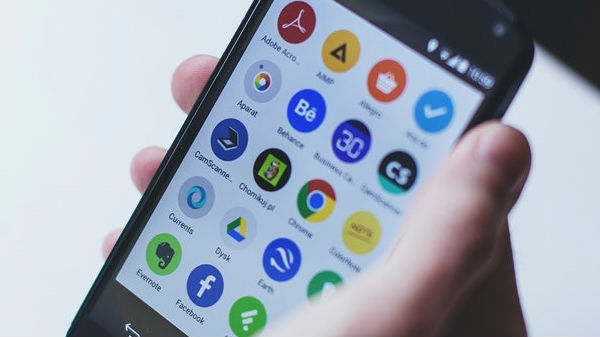 ಟ್ರೂಕಾಲರ್, ಶೇರ್‌ಇಟ್ ಆಪ್‌ಗಳನ್ನು ಈಗಲೇ ಡಿಲೀಟ್ ಮಾಡಿ!! 