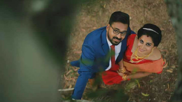 ವೈರಲ್ ಆಯ್ತು ವೆಡ್ಡಿಂಗ್ ಫೋಟೋ ಶೂಟ್: ವಾಟ್ಸ್‌ಆಪ್ -ಫೇಸ್‌ಬುಕ್‌ನಲ್ಲಿ ಫುಲ್ ಹವಾ.