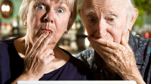 ಫೇಸ್ಬುಕ್ ಇದ್ದರೆ ವಯಸ್ಸಾದವರಿಗೆ ಒಂಟಿತನ ಕಾಡಲ್ಲವಂತೆ!! ಫೇಸ್ಬುಕ್ ಇದ್ದರೆ ವಯಸ್ಸಾದವರಿಗೆ ಒಂಟಿತನ ಕಾಡಲ್ಲವಂತೆ!!