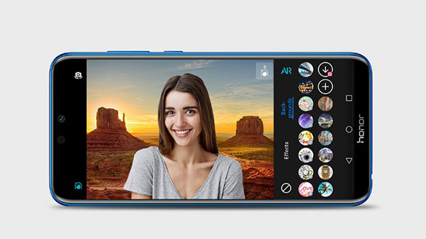 2018ರ ಮೊಸ್ಟ್ ಸ್ಟೈಲಿಶ್ ಸ್ಮಾರ್ಟ್‌ಫೋನ್‌ ಕೊಳ್ಳಲೇಬೇಕು ಎನ್ನುವುದಕ್ಕೆ ಕಾರಣ..?