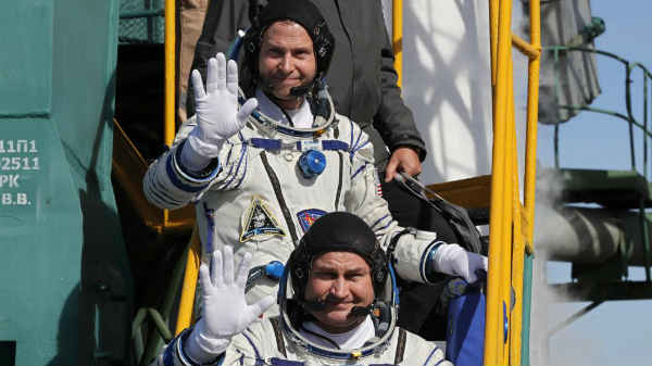 ಮಾರ್ಗ ಮಧ್ಯೆಯೇ ಕೆಟ್ಟುನಿಂತಿತು ಗಗನಯಾತ್ರಿಗಳನ್ನು ಹೊತ್ತಿದ್ದ 'ರಾಕೆಟ್'!!