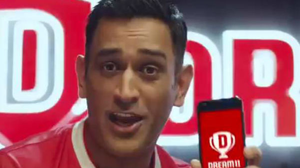 ಕ್ಯಾಪ್ಟನ್ ಮತ್ತು ವೈಸ್ಕ್ಯಾಪ್ಟನ್ ಆಯ್ಕೆ ಮಾಡಿ.