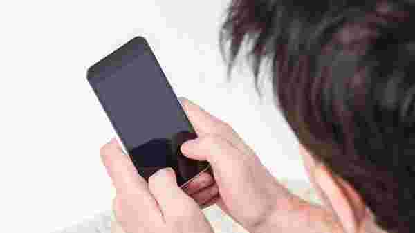 ನಿಮ್ಮ ಫೋನಿಗೆ ಟೆಂಪರ್ ಗ್ಲಾಸ್ ಹಾಕಿಸಬೇಕಾ?..ಇಲ್ಲಿದೆ ಫುಲ್ ಡೀಟೇಲ್ಸ್!