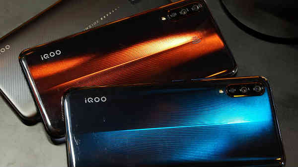 12GB RAMನ ವಿವೋ iQOO ಸ್ಮಾರ್ಟ್‌ಫೋನ್‌ ರಿಲೀಸ್; ಗೇಮ್ಸ್‌ಗೆ ಇಲ್ಲ ಅಡೆತಡೆ!