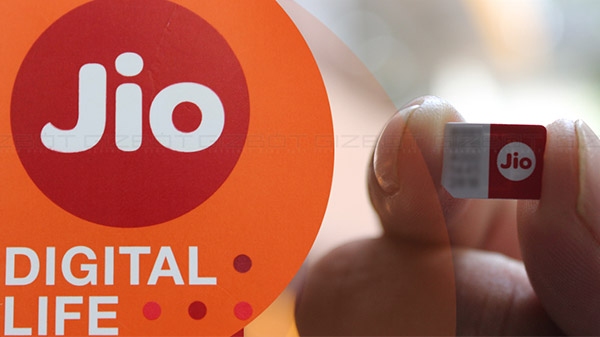 ಡೇಟಾ ಬಳಕೆಯಲ್ಲಿ ದಾಖಲೆ ನಿರ್ಮಿಸಿದ ಜಿಯೋ ಬಳಕೆದಾರರು!