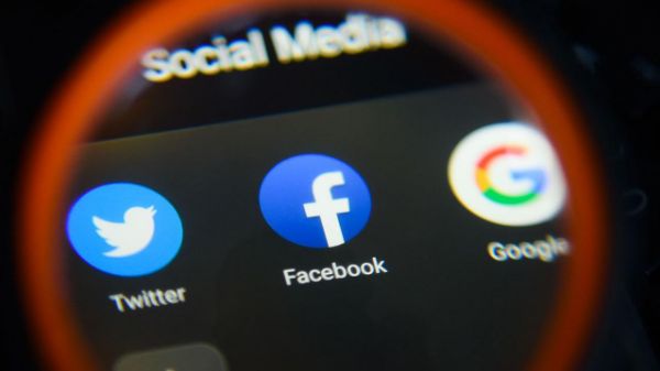 ಫೇಸ್‌ಬುಕ್‌, ಟ್ವಿಟರ್ ಮೇಲೆ ತೆರಿಗೆ ಇಲಾಖೆ ಕಣ್ಣು?..ಅಧಿಕಾರಿಗಳು ಹೇಳಿದ್ದು ಹೀಗೆ