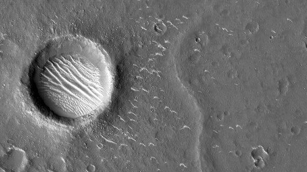 ಮಂಗಳನ ಅದ್ಭುತ ಚಿತ್ರಗಳನ್ನು ಸೆರೆಹಿಡಿದ ಚೀನಾದ ಟಿಯಾನ್ವೆನ್‌-1