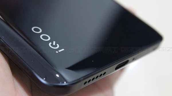 iQOO 7