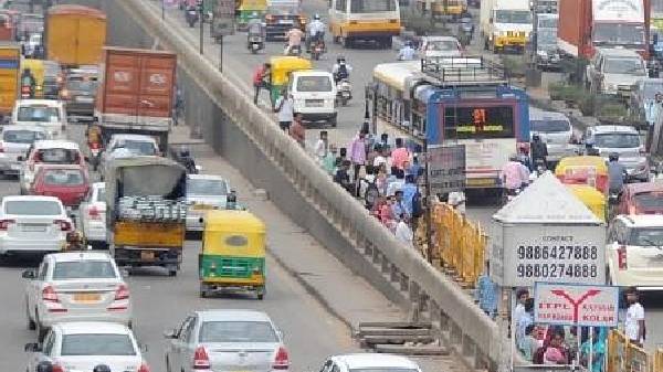 ಬೆಂಗಳೂರಿನ ಈ ಭಾಗದ ಕಂಪನಿಗಳಿಗೆ ವರ್ಕ್ ಫ್ರಮ್ ಹೋಮ್ ಮುಂದುವರಿಸಲು ಸಲಹೆ