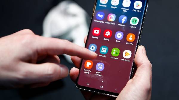 ಫೋನಿನಲ್ಲಿ ಮೊದಲೇ ಇನ್ಸ್ಟಾಲ್ ಆದ ಆಪ್ ಡಿಲೀಟ್ ಮಾಡುವುದು ಹೇಗೆ? ಫೋನಿನಲ್ಲಿ ಮೊದಲೇ ಇನ್ಸ್ಟಾಲ್ ಆದ ಆಪ್ ಡಿಲೀಟ್ ಮಾಡುವುದು ಹೇಗೆ?