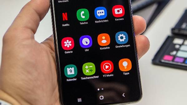 ಫೋನಿನಲ್ಲಿ ಮೊದಲೇ ಇನ್ಸ್ಟಾಲ್ ಆದ ಆಪ್ ಡಿಲೀಟ್ ಮಾಡುವುದು ಹೇಗೆ? ಫೋನಿನಲ್ಲಿ ಮೊದಲೇ ಇನ್ಸ್ಟಾಲ್ ಆದ ಆಪ್ ಡಿಲೀಟ್ ಮಾಡುವುದು ಹೇಗೆ?