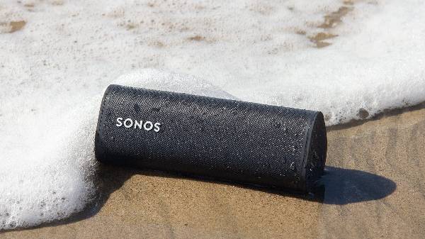 ಹೋಳಿ ಹಬ್ಬಕ್ಕೆ ಇಲ್ಲಿವೇ ನೋಡಿ ಅತ್ಯುತ್ತಮ ವಾಟರ್‌ಪ್ರೂಫ್‌ ಸ್ಪೀಕರ್ಸ್‌!