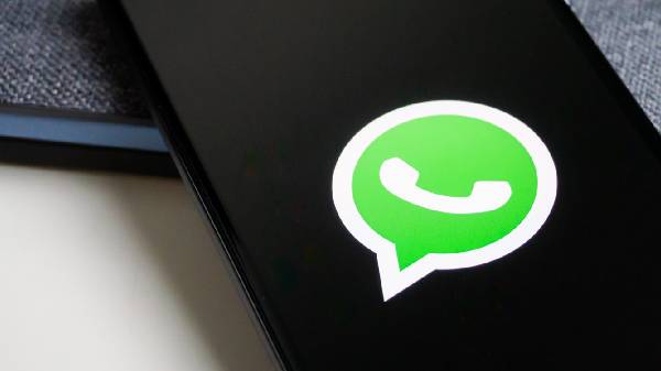 ನಿಮ್ಮ ಪ್ರೀತಿ ಪಾತ್ರರಿಗೆ ಸರ್ಪ್ರೈಸ್‌ ಕೊಡಬೇಕೆ?..ವಾಟ್ಸಾಪ್‌ನಲ್ಲಿ ಹೀಗೆ ಮಾಡಿ!