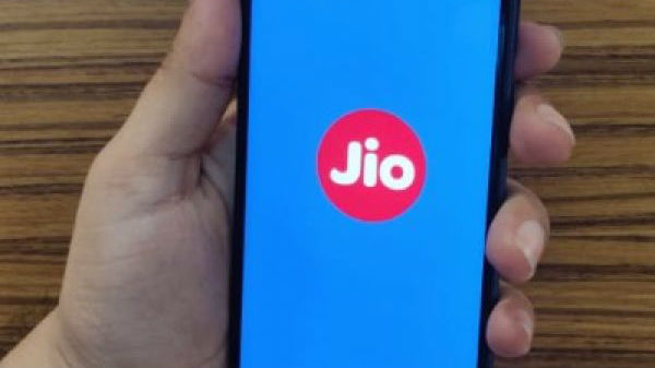 ಜಿಯೋ ಗ್ರಾಹಕರೇ, 895ರೂ. ರೀಚಾರ್ಜ್‌ ಮಾಡಿದ್ರೆ, 336 ದಿನ ರೀಚಾರ್ಜ್‌ ಬೇಕಿಲ್ಲ!