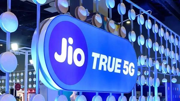 38,000 ಸಿಮ್‌ಗಳನ್ನು ಜಿಯೋಗೆ ಪೋರ್ಟ್‌ ಮಾಡುತ್ತಿದೆ ಕರ್ನಾಟಕ ಪೊಲೀಸ್‌...