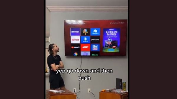 ಅಜ್ಜಿಗೆ ಆಪ್‌ಗಳ ಬಗ್ಗೆ ತಿಳಿಸಿಕೊಟ್ಟ ಯುವಕ; ವೈರಲ್ ಆಯ್ತು ವಿಡಿಯೋ!    