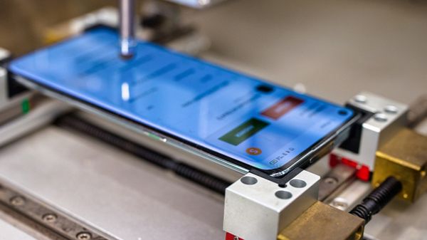 ಬಜೆಟ್‌ 2023:ಸ್ಮಾರ್ಟ್‌ಫೋನ್‌ಗಳ ಬೆಲೆಯಲ್ಲಿ ಬದಲಾವಣೆಯಾಗಬಹುದು!