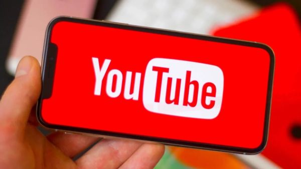 ಎಚ್ಚರ...!ಯೂಟ್ಯೂಬ್ನಲ್ಲಿ ಈ ವಿಡಿಯೋಗಳನ್ನು ನೋಡಿದ್ರೆ ತೊಂದರೆಗೆ ಸಿಲುಕುತ್ತೀರಾ! ಎಚ್ಚರ...!ಯೂಟ್ಯೂಬ್ನಲ್ಲಿ ಈ ವಿಡಿಯೋಗಳನ್ನು ನೋಡಿದ್ರೆ ತೊಂದರೆಗೆ ಸಿಲುಕುತ್ತೀರಾ!