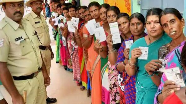 ಕರ್ನಾಟಕ ಚುನಾವಣೆ 2023: ಅಕ್ರಮ ಕಂಡುಬಂದ್ರೆ ಫೋನ್ನಲ್ಲಿಯೇ ಕಂಪ್ಲೇಟ್ ನೀಡಿ! ಕರ್ನಾಟಕ ಚುನಾವಣೆ 2023: ಅಕ್ರಮ ಕಂಡುಬಂದ್ರೆ ಫೋನ್ನಲ್ಲಿಯೇ ಕಂಪ್ಲೇಟ್ ನೀಡಿ!