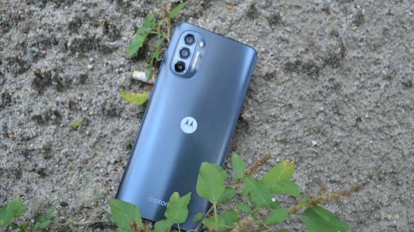 ಭಾರೀ ಬೆಲೆ ಇಳಿಕೆ ಕಂಡ ಮೊಟೊ G62 ಫೋನ್‌!..ಈ ಆಫರ್‌ ಮತ್ತೆ ಸಿಗಲ್ಲ!