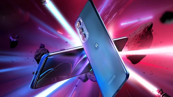 ಮೊಟೊ ಎಡ್ಜ್ 30 ಫೋನ್ ಬೆಲೆಯಲ್ಲಿ ಭರ್ಜರಿ ಇಳಿಕೆ!..ಎಷ್ಟು ಡಿಸ್ಕೌಂಟ್ ಗೊತ್ತಾ? ಮೊಟೊ ಎಡ್ಜ್ 30 ಫೋನ್ ಬೆಲೆಯಲ್ಲಿ ಭರ್ಜರಿ ಇಳಿಕೆ!..ಎಷ್ಟು ಡಿಸ್ಕೌಂಟ್ ಗೊತ್ತಾ?