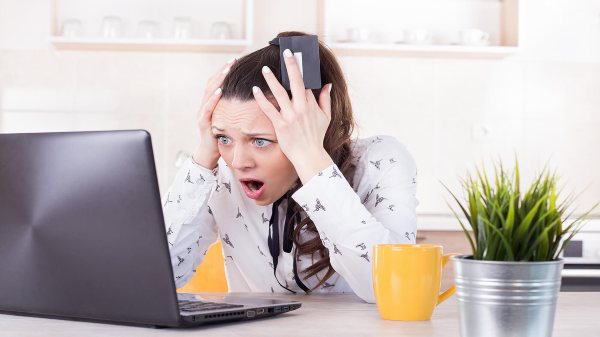 ಟವೆಲ್‌ ಖರೀದಿಸಲು ಹೋದ ಮಹಿಳೆಗೆ ಆಗಿದ್ದೇನು ಗೊತ್ತಾ? ಇದು ಶಾಕಿಂಗ್‌ ವಿಚಾರ!