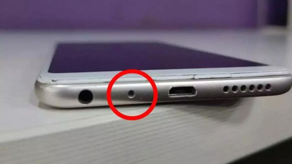 ಸ್ಮಾರ್ಟ್‌ಫೋನ್‌ನ ಕೆಳಭಾಗದಲ್ಲಿ ಈ ಸಣ್ಣ ರಂಧ್ರ ಯಾಕಿದೆ?; ಇದರ ಪ್ರಯೋಜನ ಏನು? 