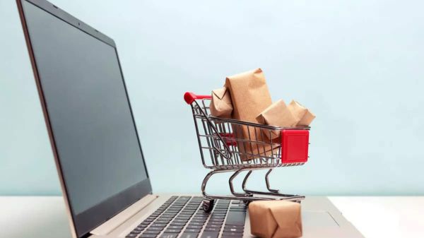 ಇ-ಕಾಮರ್ಸ್ ಸೈಟ್‌ ‌ಮೂಲಕ ಶಾಪಿಂಗ್‌ ಮಾಡುತ್ತೀರಾ!? ಹಾಗಿದ್ರೆ ಈ ಸಲಹೆ ಪಾಲಿಸಿ!   