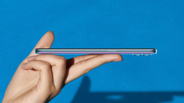 ಸ್ಮಾರ್ಟ್ಫೋನ್ಗಳು ಈ ಮೂರು ವಿಶೇಷ ತಂತ್ರಜ್ಞಾನದಿಂದ ಇನ್ನಷ್ಟು ಹಗುರವಾಗಲಿವೆ! ಸ್ಮಾರ್ಟ್ಫೋನ್ಗಳು ಈ ಮೂರು ವಿಶೇಷ ತಂತ್ರಜ್ಞಾನದಿಂದ ಇನ್ನಷ್ಟು ಹಗುರವಾಗಲಿವೆ!