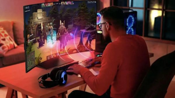 LGಯಿಂದ ಬಾಗಿಸಬಲ್ಲ ಸ್ಮಾರ್ಟ್‌ಟಿವಿಯೊಂದಿಗೆ ಭಾರತದಲ್ಲಿ ಹಲವು OLED ಟಿವಿ ಲಾಂಚ್‌!