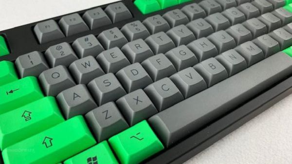 ಕೀಬೋರ್ಡ್‌ಗಳು ಹೆಚ್ಚಾಗಿ ಕಪ್ಪು ಬಣ್ಣದಲ್ಲಿಯೇ ಯಾಕಿರುತ್ತವೆ ಗೊತ್ತಾ?...