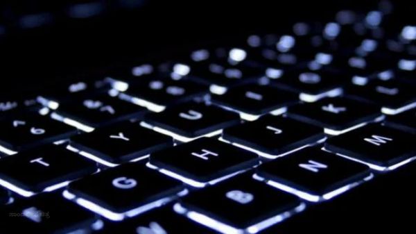 ಕೀಬೋರ್ಡ್‌ಗಳು ಹೆಚ್ಚಾಗಿ ಕಪ್ಪು ಬಣ್ಣದಲ್ಲಿಯೇ ಯಾಕಿರುತ್ತವೆ ಗೊತ್ತಾ?...