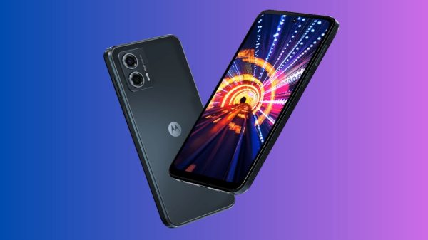 ಹೊಸ ಸ್ಮಾರ್ಟ್‌ಫೋನ್‌ ಮೂಲಕ ಧೂಳೆಬ್ಬಿಸಿದ ಮೊಟೊರೊಲಾ! ಫೀಚರ್ಸ್‌ ಹೇಗಿದೆ?