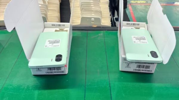 ರೆಡ್ಮಿ ಫೋನ್‌ಗಳನ್ನು ಭಾರತದಲ್ಲಿ ನಿರ್ಮಿಸುವ ಪ್ರಕ್ರಿಯೆ ಹೇಗಿದೆ ಗೊತ್ತಾ!?  