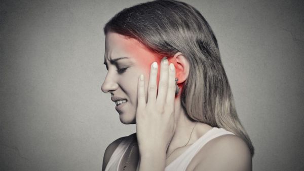 ನೀವು ಯಾವಾಗಲೂ ಇಯರ್‌ಬಡ್ಸ್‌ ಬಳಕೆ ಮಾಡುತ್ತೀರಾ? ಈ ಸಮಸ್ಯೆ ಕಟ್ಟಿಟ್ಟಬುತ್ತಿ!   