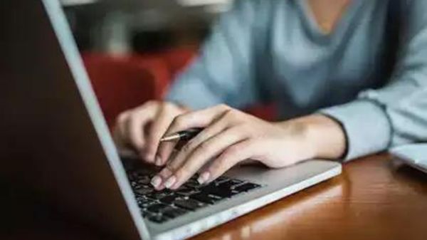 ಭಾರತ ಸರ್ಕಾರದಿಂದ ಎಲ್ಲಾ ವಿದ್ಯಾರ್ಥಿಗಳಿಗೂ ಉಚಿತ ಲ್ಯಾಪ್‌ಟಾಪ್? 