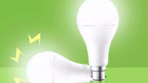 Smart Bulb: ವಿದ್ಯುತ್‌ ಇಲ್ಲಾ ಅಂದ್ರೂ ಈ ಬಲ್ಬ್‌ 12 ಗಂಟೆ ಉರಿಯುತ್ತದೆ!       