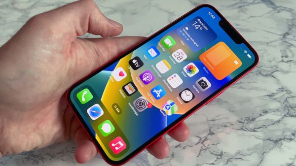 ನಿಮ್ಮ ಹಳೇ ಫೋನ್‌ ಮಾರಲು ಮುಂದಾಗಿದ್ದೀರಾ? ಅದರ ಬೆಲೆ ಈ ರೀತಿ ತಿಳಿದುಕೊಳ್ಳಿ! 