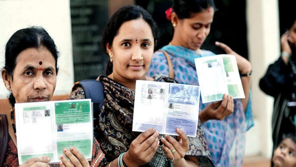 ರೇಷನ್ ಕಾರ್ಡ್ನಲ್ಲಿ ನಿಮ್ಮ ಮೊಬೈಲ್ ನಂಬರ್ ಅನ್ನು ಬದಲಾಯಿಸುವುದು ಹೇಗೆ? ರೇಷನ್ ಕಾರ್ಡ್ನಲ್ಲಿ ನಿಮ್ಮ ಮೊಬೈಲ್ ನಂಬರ್ ಅನ್ನು ಬದಲಾಯಿಸುವುದು ಹೇಗೆ?