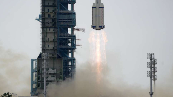  ಸಾಧನೆಗೆ ಸಿದ್ಧವಾಗುತ್ತಿದೆ ಚೀನಾ,ಸಿಬ್ಬಂದಿ ಬಾಹ್ಯಾಕಾಶ ನೌಕೆ ಉಡಾವಣೆಗೆ ಸಜ್ಜು