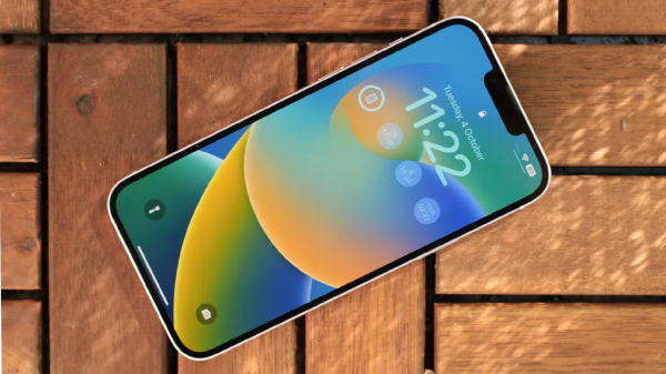 ಐಫೋನ್ 15 ಬಿಡುಗಡೆ ಹಿನ್ನೆಲೆ ಈ ಐಫೋನ್‌ಗೆ ಭರ್ಜರಿ ಡಿಸ್ಕೌಂಟ್‌...  