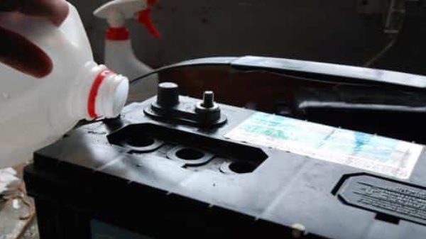 ಇನ್ವರ್ಟರ್ ಬ್ಯಾಟರಿಗೆ ಎಷ್ಟು ದಿನಗಳ ನಂತರ ನೀರು ಹಾಕಬೇಕು? ಇಲ್ಲಿದೆ ಮಾಹಿತಿ!