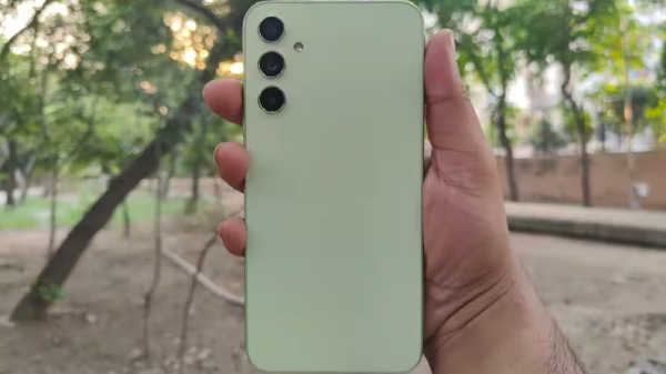 ಸ್ಯಾಮ್‌ಸಂಗ್‌ ಗ್ಯಾಲಕ್ಸಿ A34 ಸ್ಮಾರ್ಟ್‌ಫೋನ್‌ಗೆ ಭರ್ಜರಿ ರಿಯಾಯಿತಿ..